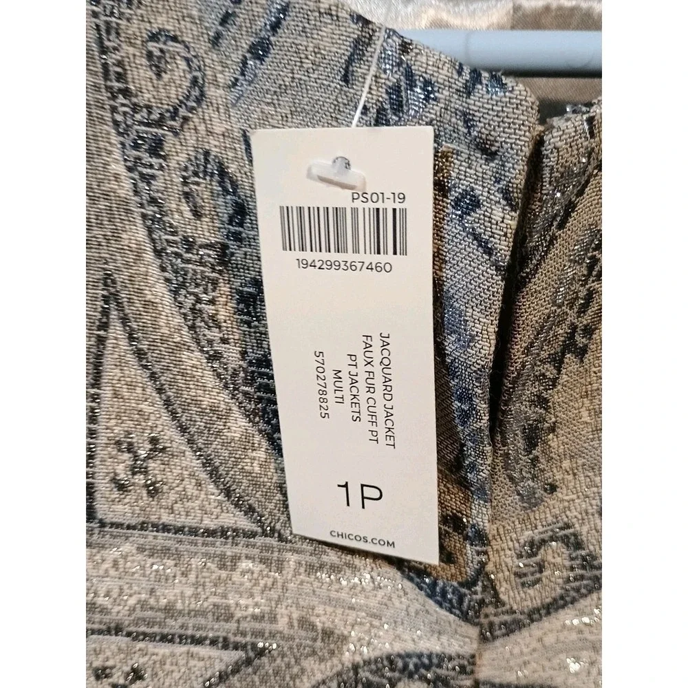 NWT Chico's Jacket Women's 1 US Medium Jacquard Removable Faux Fur Cuffs Shimmer